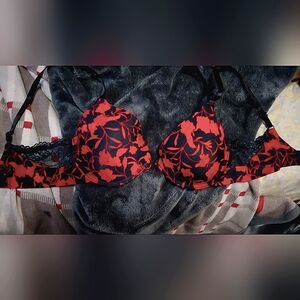 Beautiful Adrienne Vittadini Studio Push up Bra